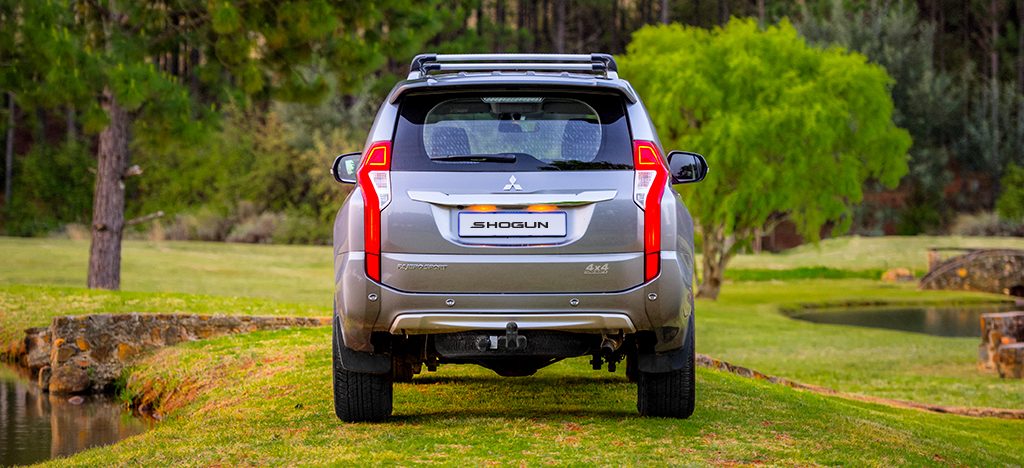 pajero_sport_shogun_3